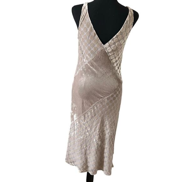 Banana Republic Heritage Women's Velvet Dot Textured Midi Dress Gray Size 2 - Picture 3 of 12